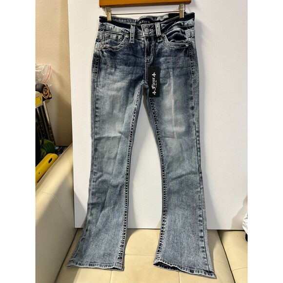 NWT Miss Me Fleur Women's JEANS 26, 2,29 8  Mid-Rise Boot Long Horn Jeans - Picture 1 of 8